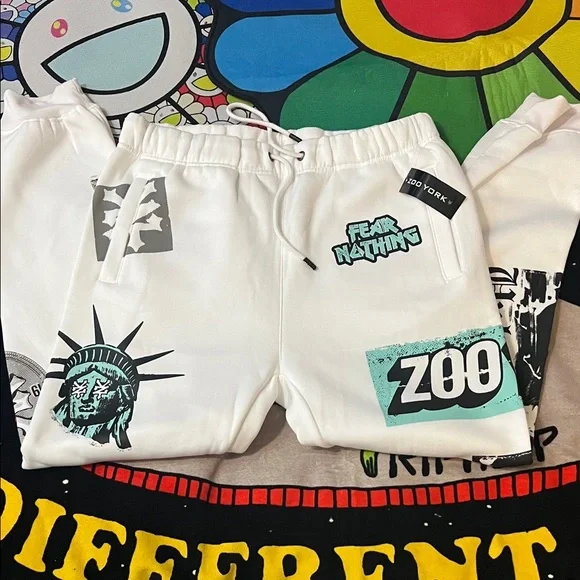 ZOO YORK HOODIE & SWEAT PANTS SET